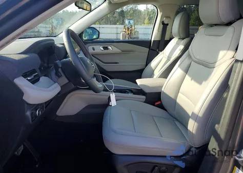 2025 Ford Explorer Active z USA, uszkodzony, nr VIN 1FMUK7DH7SGC52256